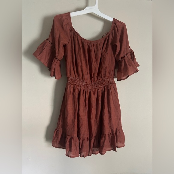 Baltic Born Women’s Magnolia Off Shoulder Mini Dress Size Medium - Picture 2 of 7